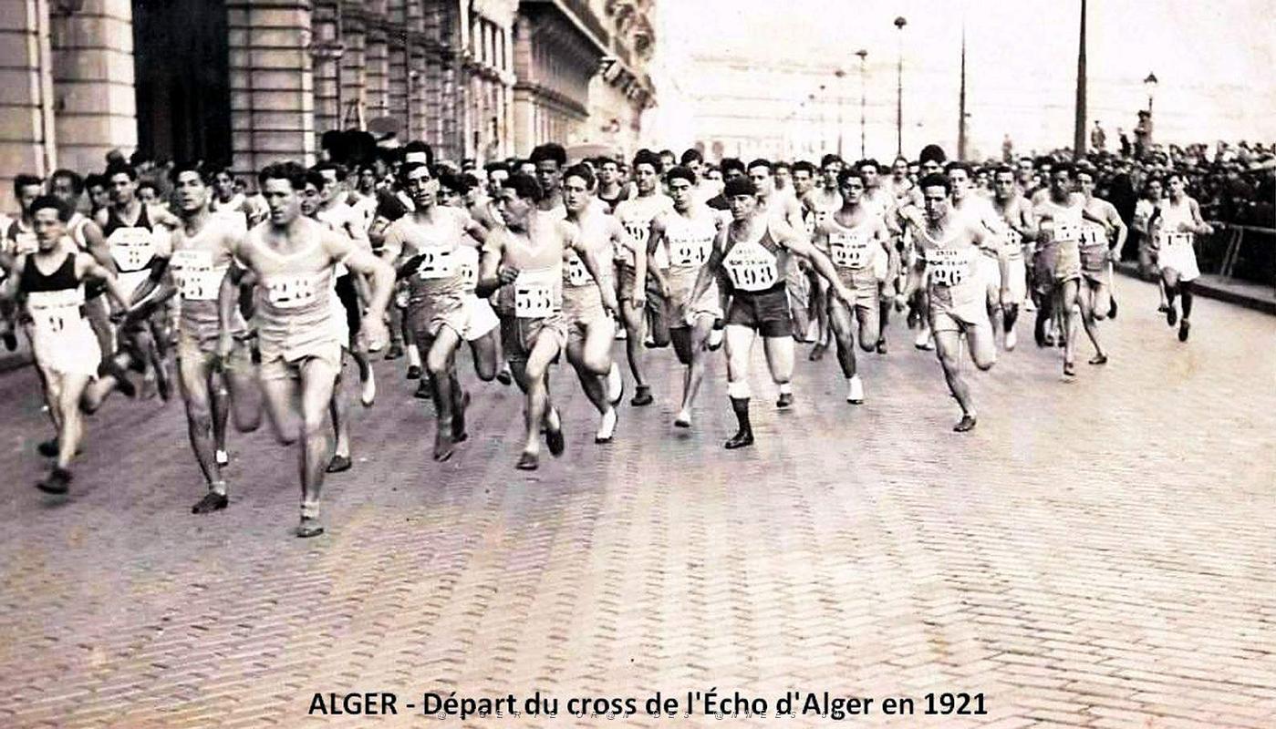 669- Alger - Depart du cross de l'echo d'Alger en 1931.jpg